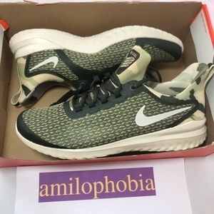 mens nike renew rival